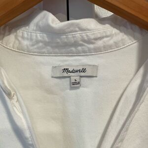 Madewell Hi/Lo white collar top with button back detail
